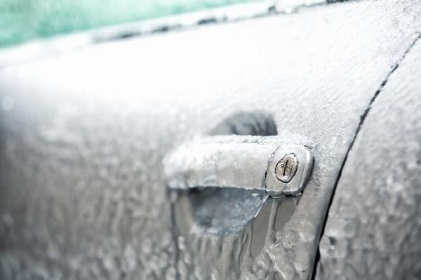 Dondmuş Otomobil Kapılarını Güvenli ve Etkili Şekilde Açma Rehberi