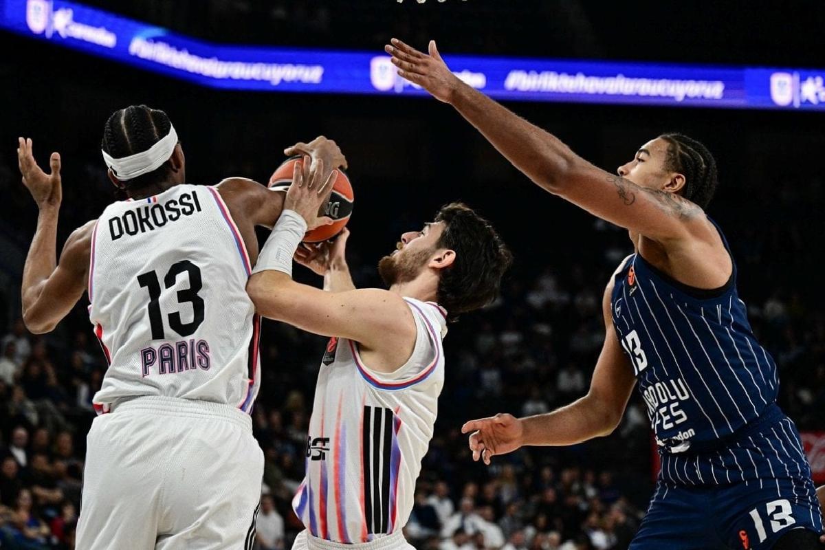Anadolu Efes ve Paris Basketbol Karşılaşması: Skor ve Oyuncu Keyfi