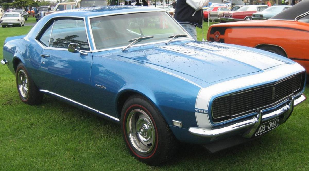 Çarpıcı Tasarımları ve Özellikleriyle Büyüleyen Kült Amerikan Otomobilleri