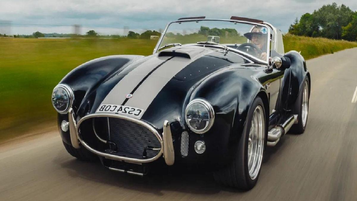 Çarpıcı Tasarımları ve Özellikleriyle Büyüleyen Kült Amerikan Otomobilleri