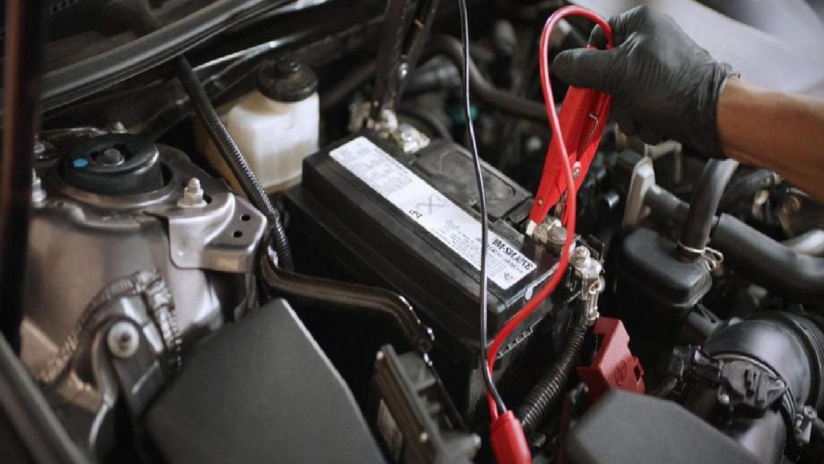 Sıfır Arabada Akü Sorunu: Nedenleri ve Çözüm Önerileri