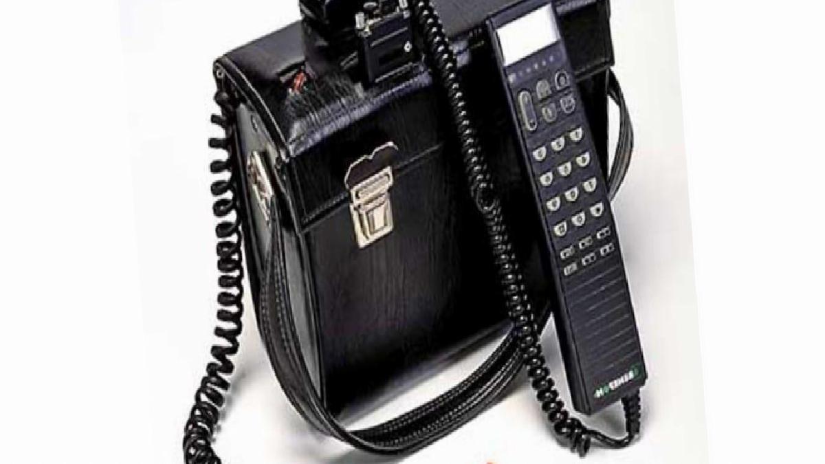 Web Sayfasında Yayınlanacak Benzersiz Başlık: Bugün Sektörü Kasıp Kavuran Markaların Ürettiği İlk Telefon Modelleri (Bazılarına Şaşıracaksınız) – Türkçe Başlık ile Öne Çıkan Hikâye