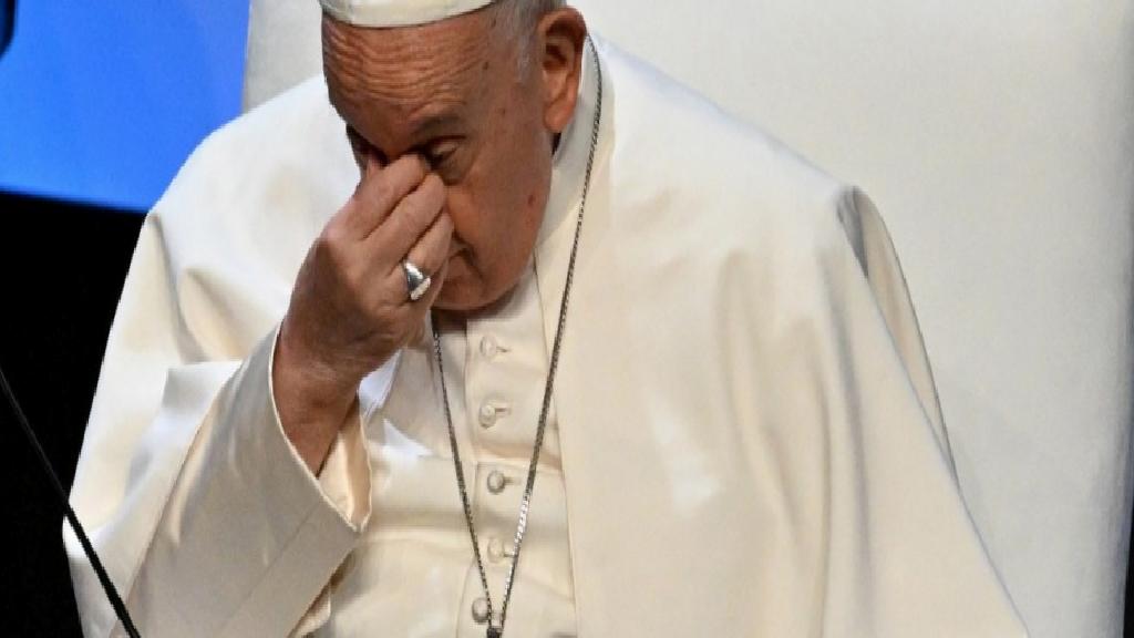 Epsteinin Eli Papa Francise Kadar Uzanmış: Bir Chronicle İncelemesi