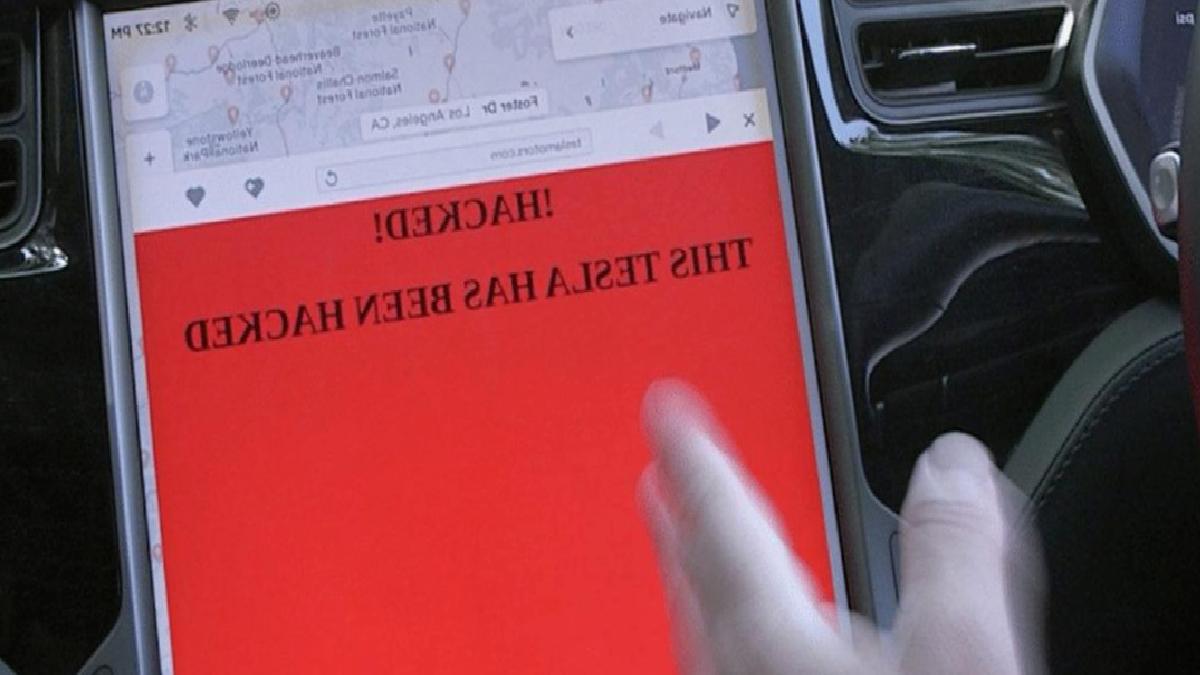 Tesla Model 3 ve Cybertruckın Kolayca Hacklenebileceği Tespit Edildi!