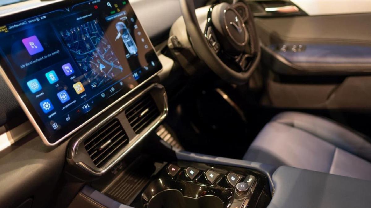 Arabalarda Sonradan Takılan Multimedya Ekran Cezası Var mı, Yasak mı? - 2026