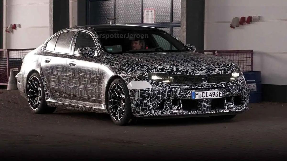 BMW M5’in Ya Çok Sevip Ya da Tamamen Nefret Edeceğiniz Yeni Tasarımı Ortaya Çıktı
