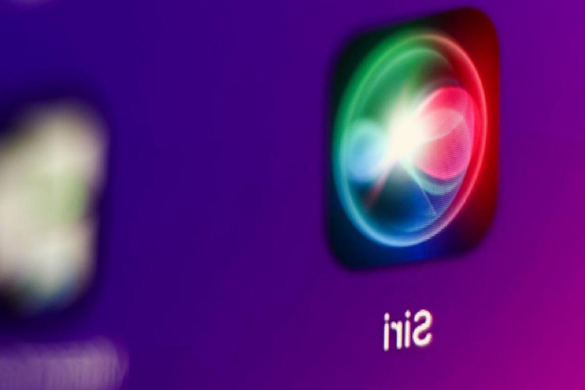 Meğerse Siri, Apple'ın Elini Kolunu Bağlamış: Yeni Ürünlerin Çıkış Tarihlerini Etkileyen Şaşırtıcı Gerçek
