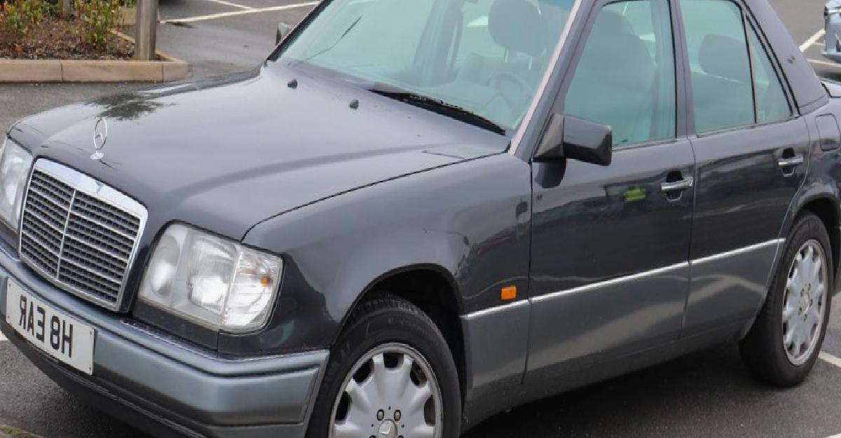 Mercedes W124’te Neden Sadece Tek Silecek Vardı? Ah O Eski Mercedesler Dedirten Cevap…