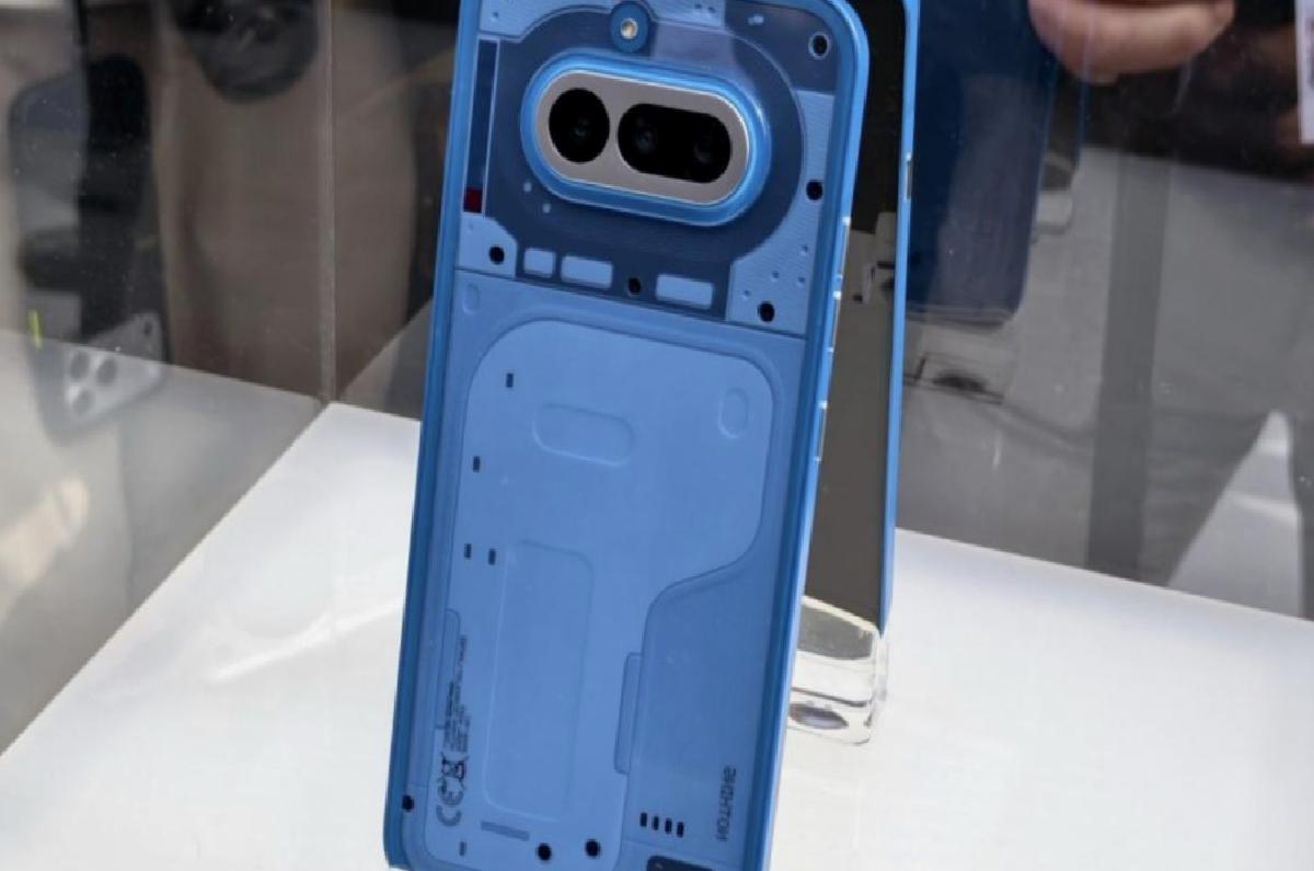 Nothingin Çok Beklenen Yeni Telefonu Phone (4a) Kanlı Canlı Görüntülendi - Özel Başlık