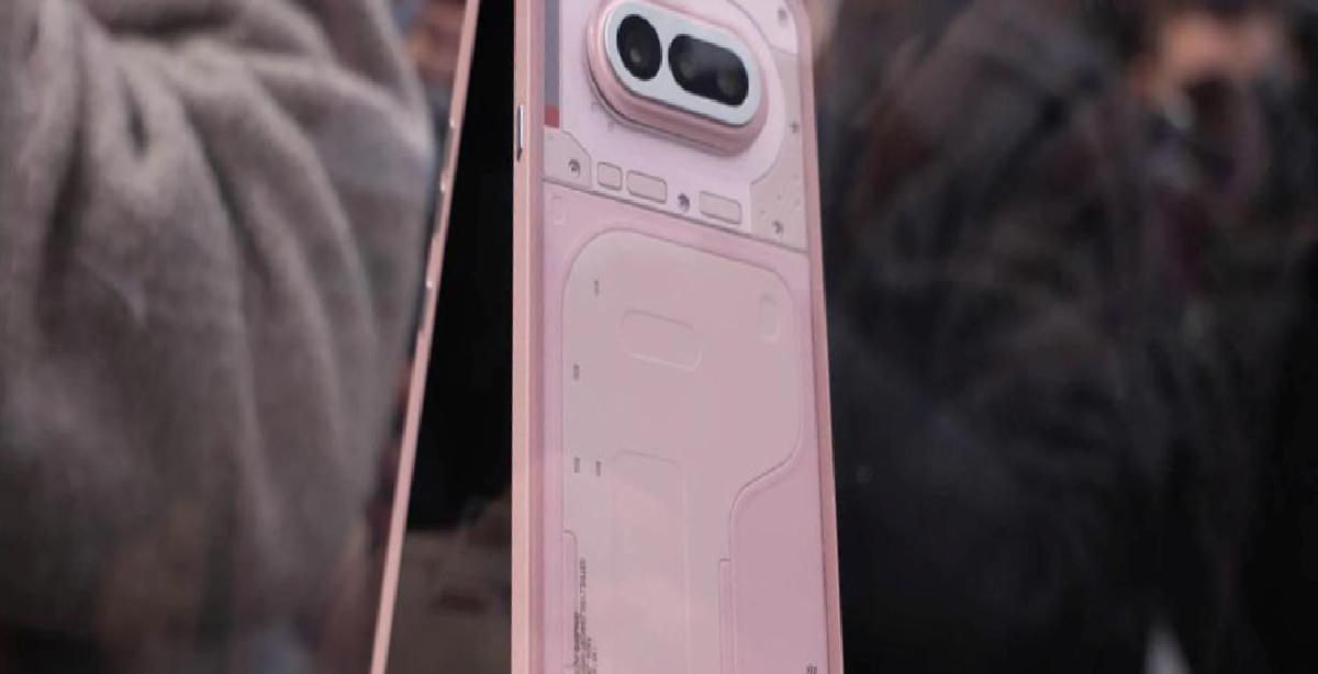 Nothingin Çok Beklenen Yeni Telefonu Phone (4a) Kanlı Canlı Görüntülendi - Özel Başlık