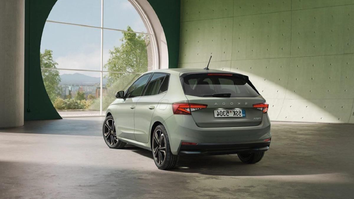 2026 Skoda Fabia: Volkswagen Polo’nun İlk Alternatifi – Tasarımı, Özellikleri ve 2. El Piyasasıyla Derin İnceleme