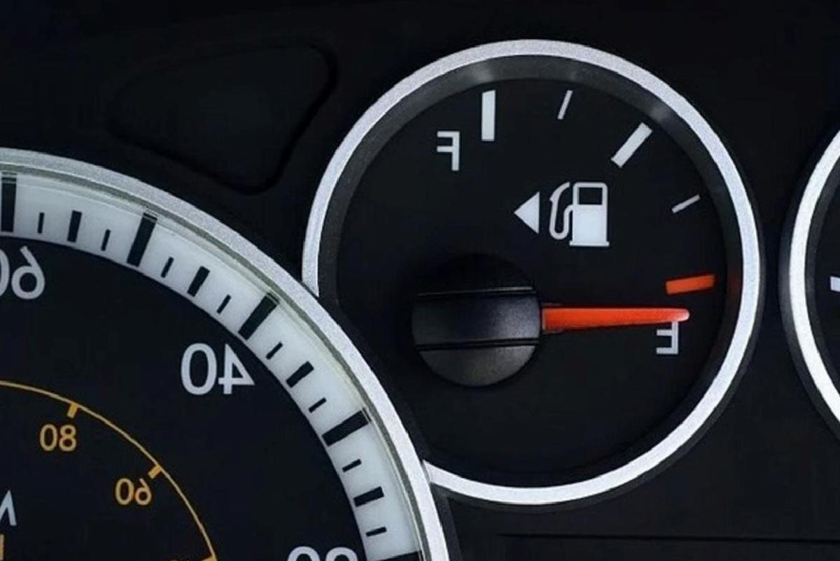 Araba Neden Çok Yakıt Yakar? Olası Sebepleri Açıkladık - Kapsamlı İnceleme ve Çözüm Önerileri