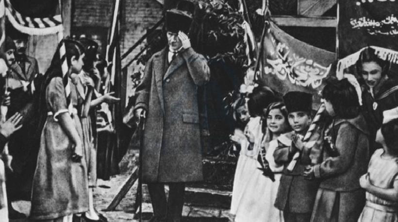 Esaretten Özgürlüğe: 23 Nisan - Türkiye Cumhuriyeti'nin 106 Yıllık Gururu