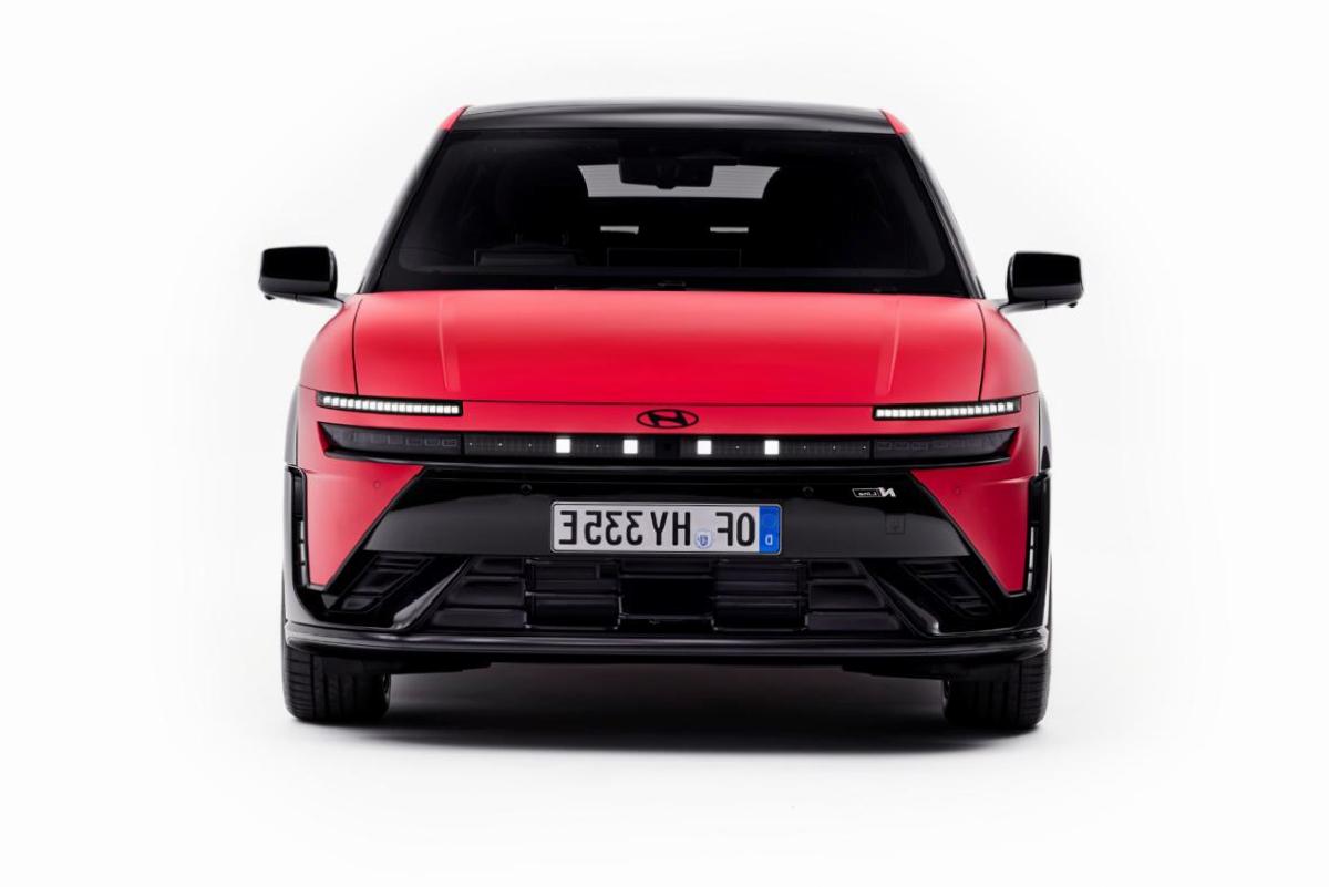 Hyundai IONIQ 3 Tanıtıldı: Türkiye’de Üretilecek ve %25 ÖTV ile Satılacak