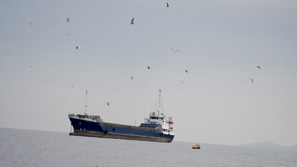 İran Medyası: Süpertanker Ablukaya Rağmen Hürmüz’ü Aştı