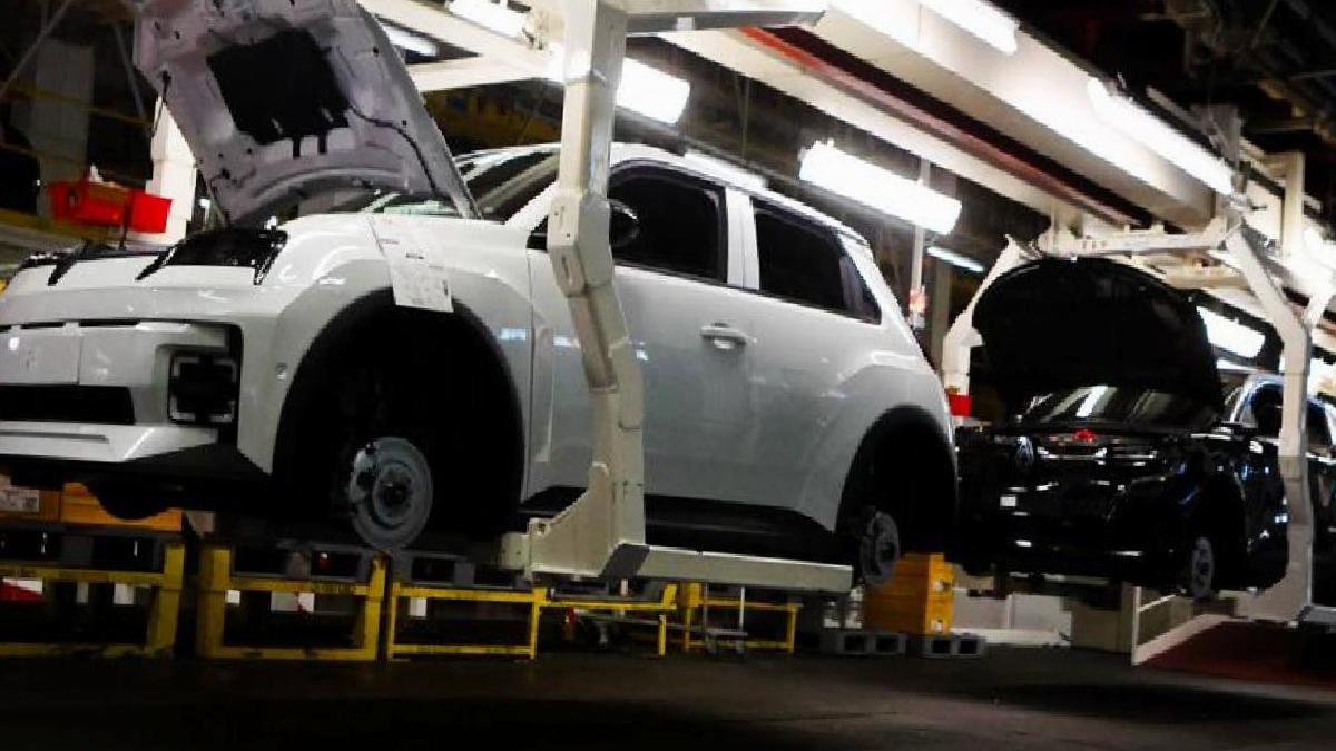 Renault Dünya Çapında Mühendislik Kadrosunun Yüzde 20’sini Kovmayı Planlıyor!