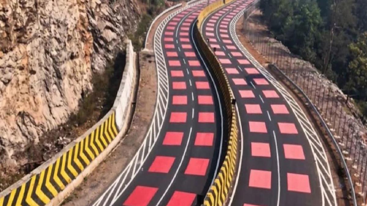 Sürücüler İçin Kırmızı Yol Nedir: Anlamı ve Ne İşe Yarar?