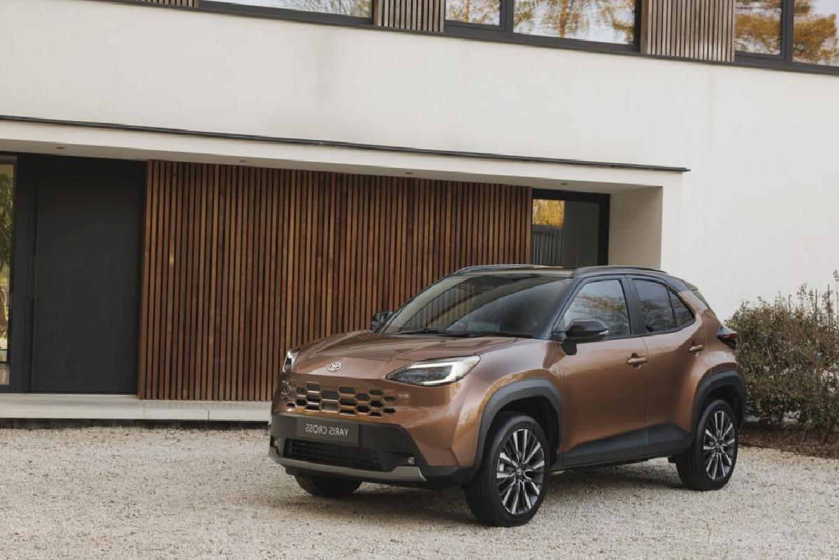Toyota Yaris Cross Gövdesini Yenileyerek Piyasaya Sunuldu: Tasarımda Yeni Dönem