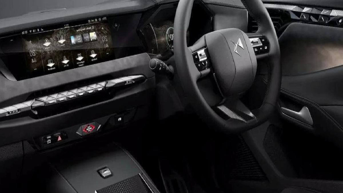 Türkiye'de Büyüleyen DS N°4: İşte Fiyatı ve Tasarımının Sırları