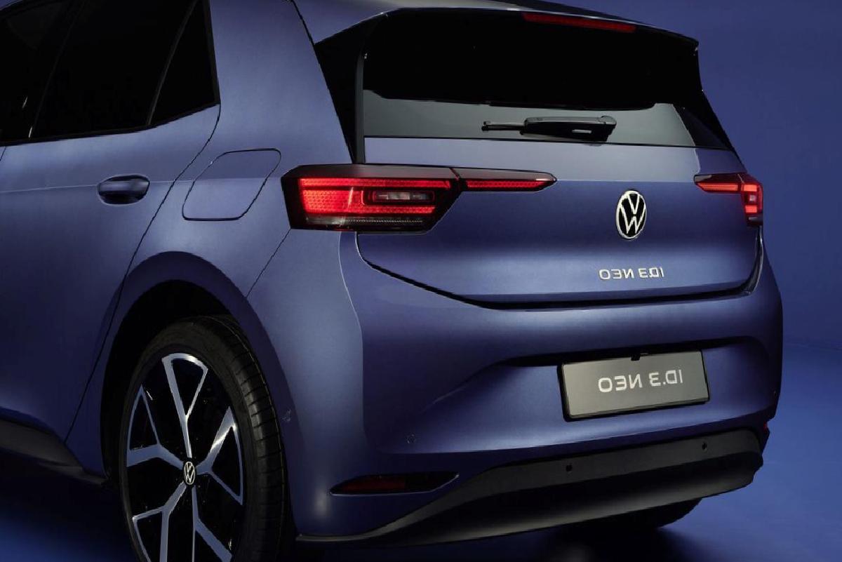 Volkswagen ID.3 Neo Duyuruldu: Yeni Tasarım, Fiziksel Tuşlar ve 630 Km’ye Varan Menzil - Web İçeriği İçin Özgün Başlık