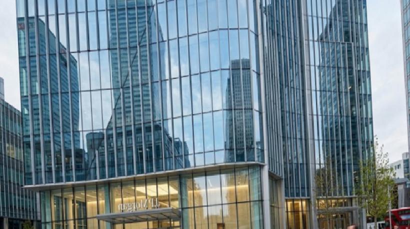 Londra Finans Merkezi Unvanını Rakiplerinden Geri Alıyor